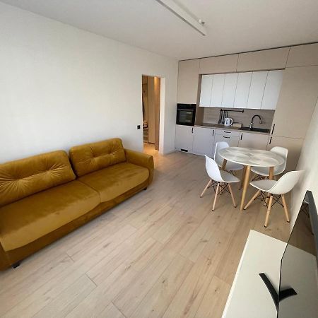 Mb Livinga Apartamentai Taikos G Mažeikiai 外观 照片